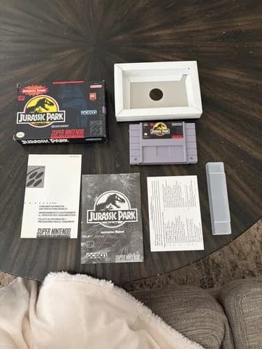 Super Nintendo SNES Game Jurassic Park CIB Complete In Box