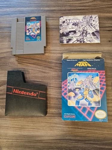 Mega Man 1 Nintendo Entertainment System NES Complete CIB Video Game