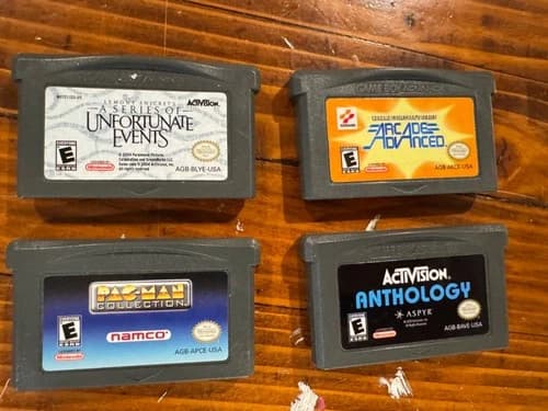 Game Boy Advance 4GameBundle Activision Anthology, Arcade Adv, PacMan LemonySkt