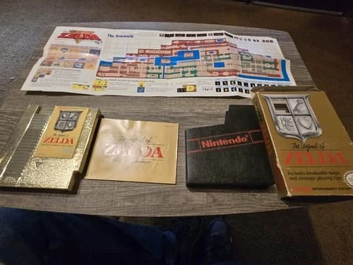 The Legend Of Zelda Nes Gold Complete With Box Manuel Map