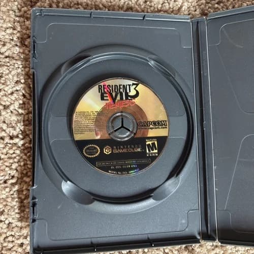 Resident Evil 3 Nemesis Nintendo GameCube CIB Great Condition Disc Only