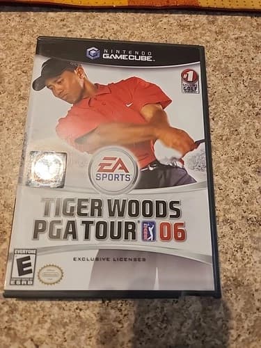 Tiger Woods PGA Tour 06 Nintendo GameCube Complete Golf Video Game with Manual