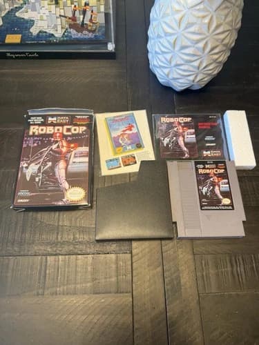 Robocop (Nintendo NES, 1989) CIB