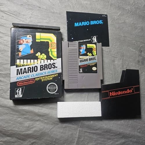 The Original Mario Bros. Arcade Classic Series NES Nintendo Complete W/ Manual!.
