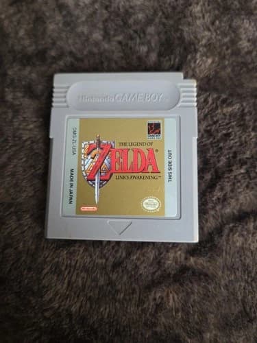 Legend of Zelda: Link's Awakening With Game Boy Consoles (Not Tested)