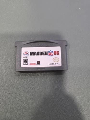 [TESTED] [AUTHENTIC] Madden NFL 06 -- Nintendo GameBoy Advance GBA EA Sports
