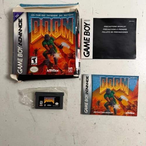 GBA Game Boy Advance Doom COMPLETE! video game Activision CIB 1993/2001
