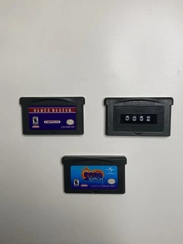 Namco Universal Namco Museum Dogz Spyro Season of Ice Nintendo Game Boy Advance