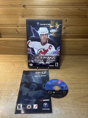 NHL Hitz 2002 (Nintendo Gamecube, 2001) Complete w/ Manual