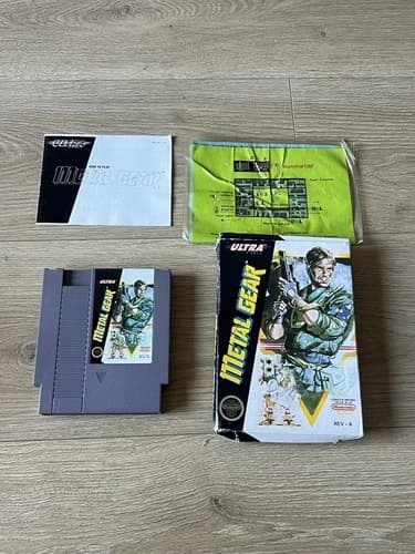 NES Nintendo Metal Gear CIB