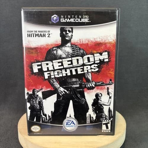 Nintendo GameCube - Freedom Fighters - Complete/CIB - Refurbished, Very Good