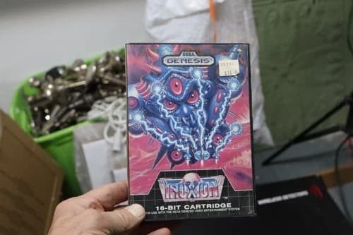 Truxton Sega Genesis COMPLETE n box authentic!
