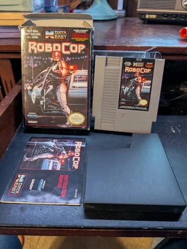 Robocop Nintendo NES Complete in Box w Manual - tested & works great