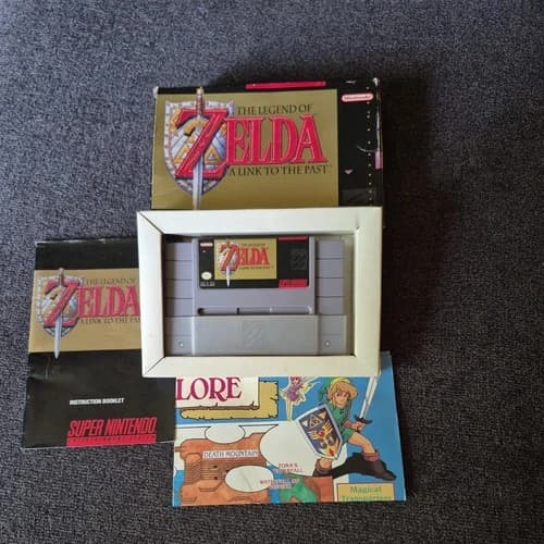 Nintendo The Legend of Zelda: A Link to the Past SNES w/Manual, Box, and Maps