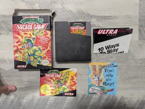 Teenage Mutant Ninja Turtles II:The Arcade Game Nintendo NES CIB Complete In Box