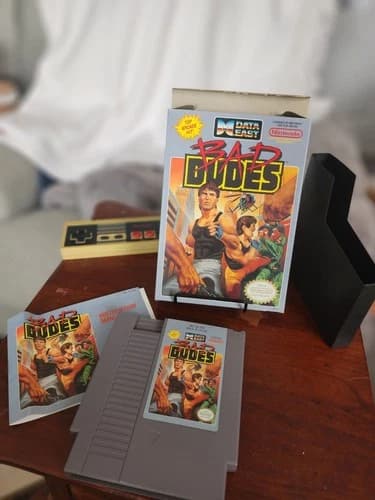 NES Bad Dudes Complete In Box CIB Nintendo Data East w/ Manual Authentic