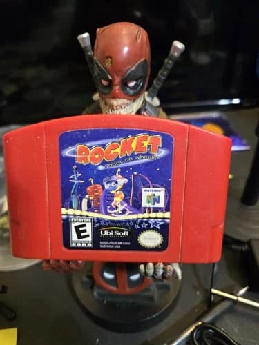 Rocket robot on wheels N64 Authentic game. Tested.