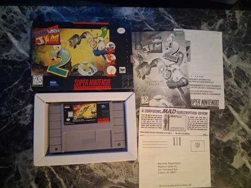 Earthworm Jim 2 SNES Complete CIB W/ Protector
