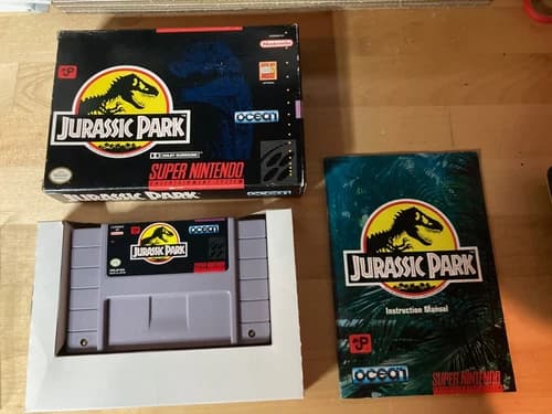 Jurassic Park SNES CIB with manual, plastic protector sleeve - authentic, tested
