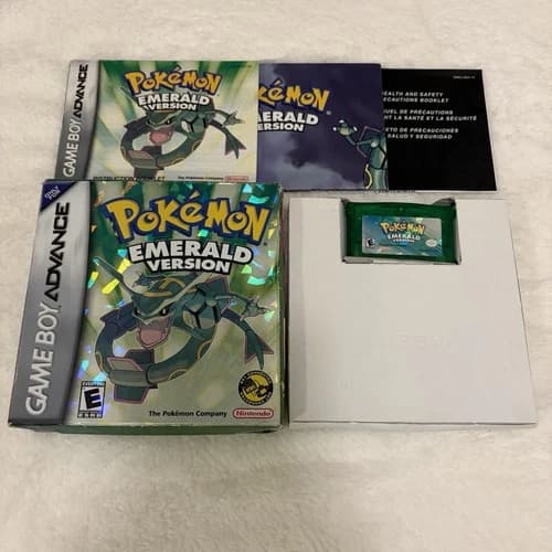 Pokemon Emerald Version Nintendo Game Boy Advance GBA 2005 Complete In Box CIB