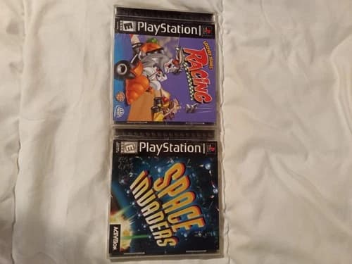 Looney tunes racing and space invaders PlayStation game