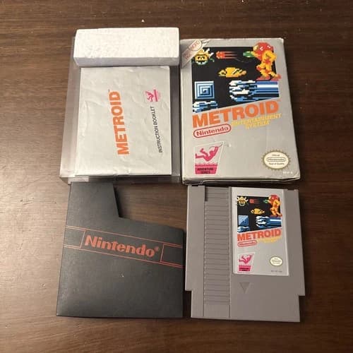 Metroid (Nintendo NES) Complete - Tested - Authentic