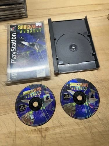 Playstation 1 PS1 Shockwave Assault Long Box CIB Complete BROKE CASE
