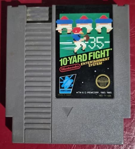10-Yard Fight (Nintendo Entertainment System, 1985)