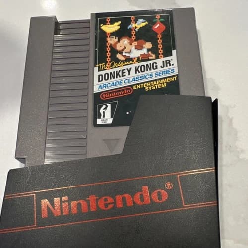 Nintendo Donkey Kong Jr. Arcade Classics Series NES Cartridge