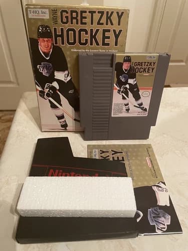 Wayne Gretzky Hockey (Nintendo Entertainment System, 1991) NES CIB Complete NICE