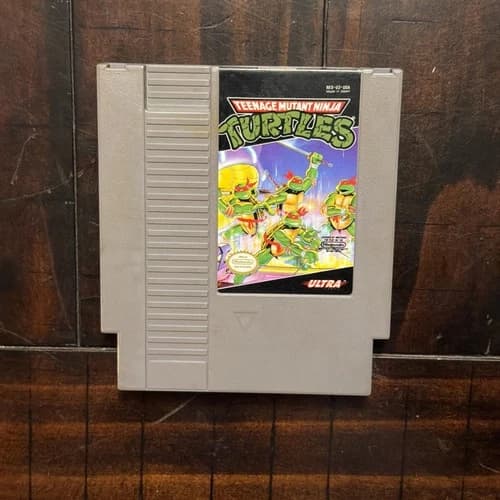 Teenage Mutant Ninja Turtles Nintendo NES Game Cartridge