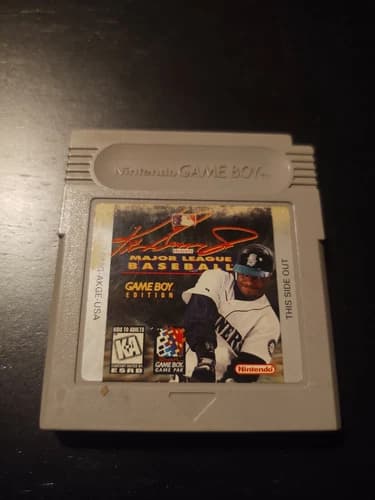 Ken Griffey Jr. Presents Major League Baseball (Nintendo Game Boy, 1997)