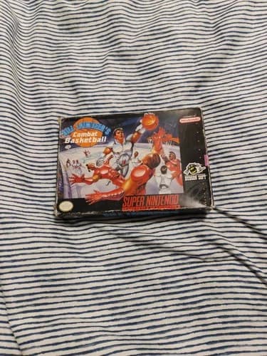 Bill Laimbeer's Combat Basketball SNES Super Nintendo CIB w/Manual Dust Sleeve