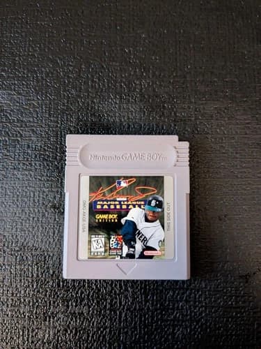 Ken Griffey Jr. Presents Major League Baseball (Nintendo Game Boy, 1997)