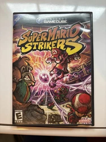 Super Mario Strikers Nintendo GameCube CIB