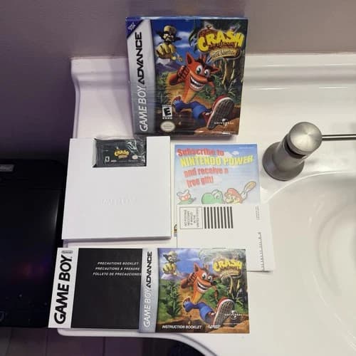 Crash Bandicoot The Huge Adventure Gameboy Advance - CIB, Tested!