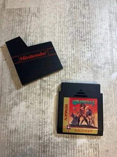 Gauntlet (Nintendo NES, 1987) Tengen Version - Cartridge Only - Tested Working