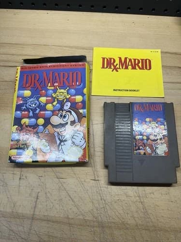 Dr. Mario Nintendo NES CIB Complete W/ Manual Heavy Wear