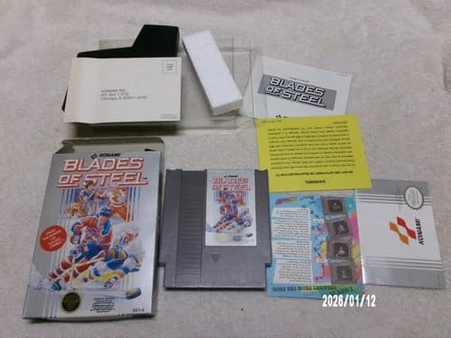 #772 Blades of Steel (Nintendo NES, 1988 CIB COLLECTIBLE/APPEARS NEVER PLAYED