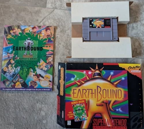 Earthbound SNES Complete In Box CIB, w/scratch-n'-sniff