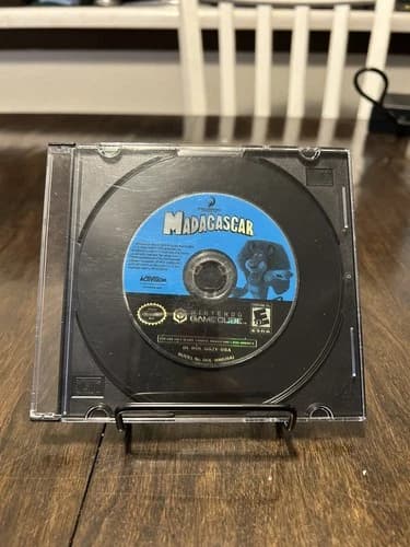 Madagascar (Nintendo GameCube, 2005) Game DISC ONLY