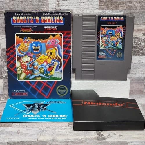 Ghosts 'n Goblins (Nintendo Entertainment System, 1986) NES Box, Manual, Tray,