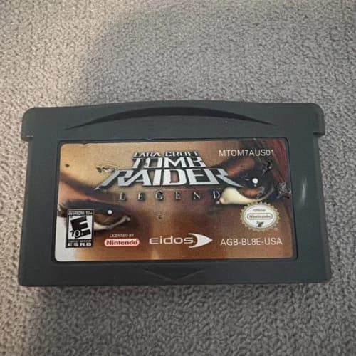 Lara Croft: Tomb Raider -- Legend (Nintendo Game Boy Advance, 2006)