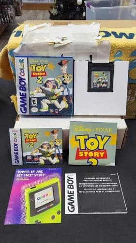 CIB TOY STORY 2 GAME BOY COLOR VIDEO GAME COMPLETE IN BOX W/ PROTECTOR