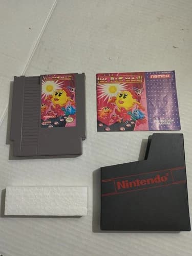 Ms. Pac-Man Complete with Box and Manual. Authentic (NES)