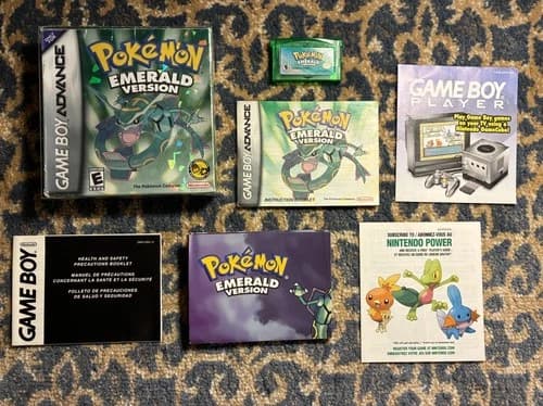 Pokemon Emerald Nintendo Game Boy Advance 2005 100% Complete Box CIB Authentic