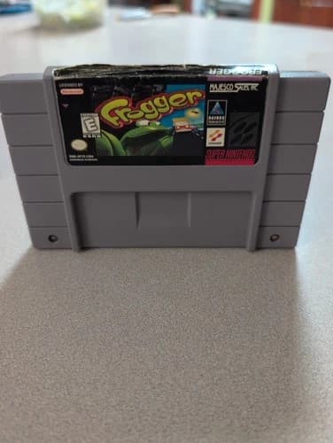 Super Nintendo SNES Frogger Tested Combine Ship