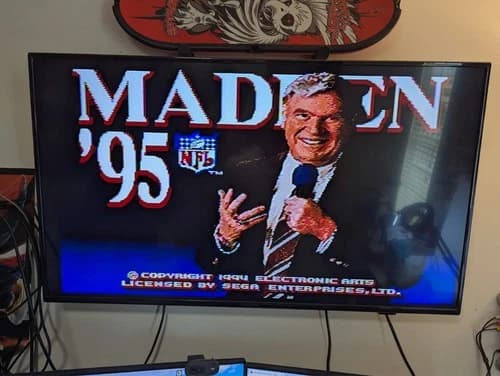 Madden NFL 95 (Sega Genesis) - Cleaned, Tested, Working!