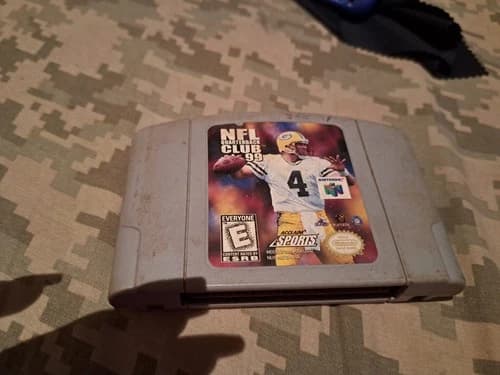 NFL Quarterback Club 99 Retro Vintage Nintendo 64 N64 Video Game