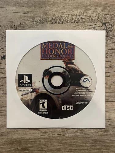 Medal of Honor: Underground; Loose Disc (Sony PlayStation 1, 2000)